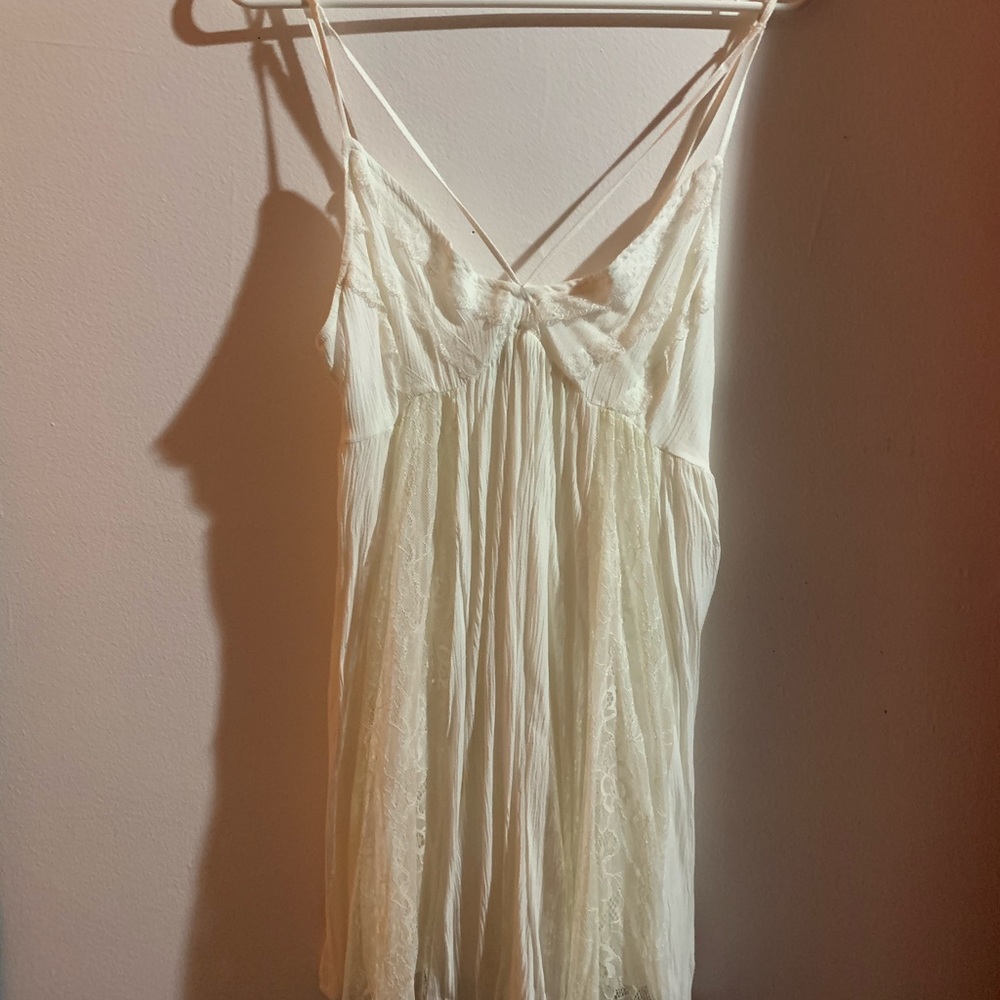 White lace dress